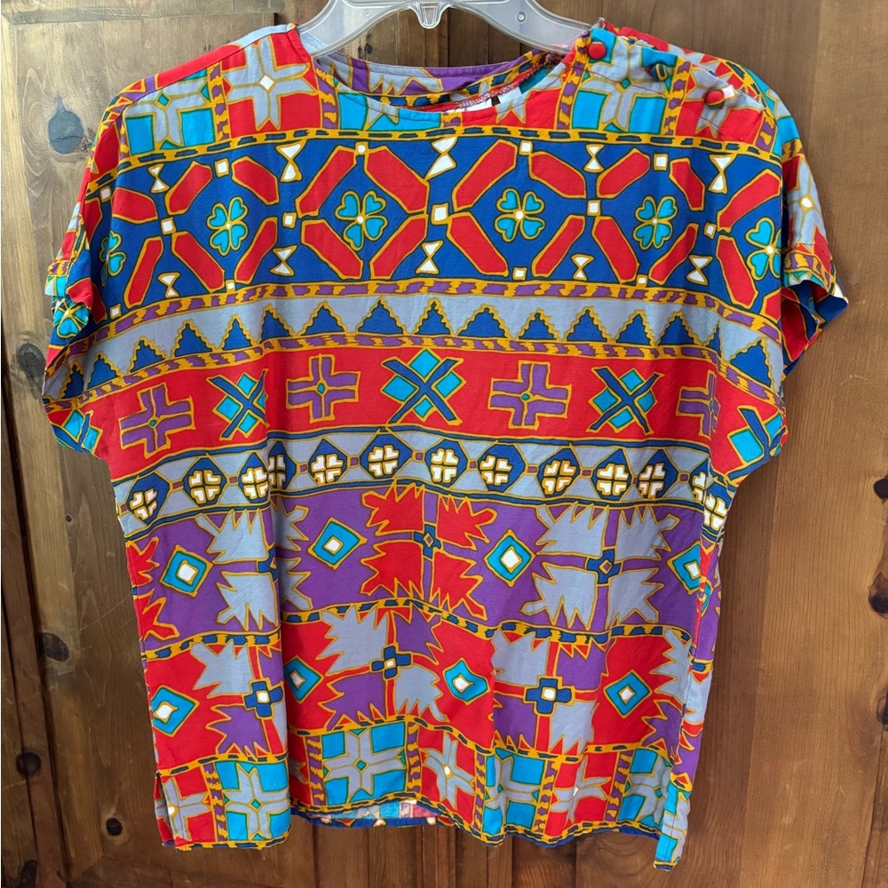 Woman’s Colorful Geometric Patterned Shirt
